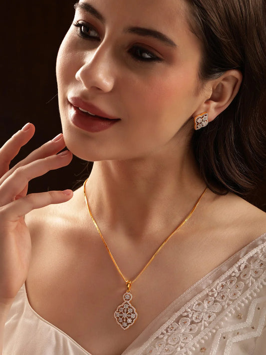 ZIRCONIA STUDDED STRIKING PENDANT SET - LUXURY THAT STOPS CONVERSATIONS